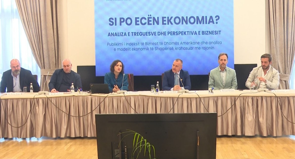 dialog-per-investimet-e-huaja-dhoma-amerikane-ka-pasur-rezultate-por-te-vijoje-lufta-ndaj-korrupsionit