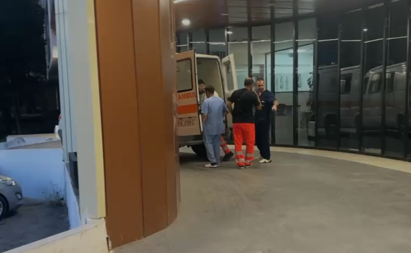 Aksident në Vlorë  makina përplas të moshuarën