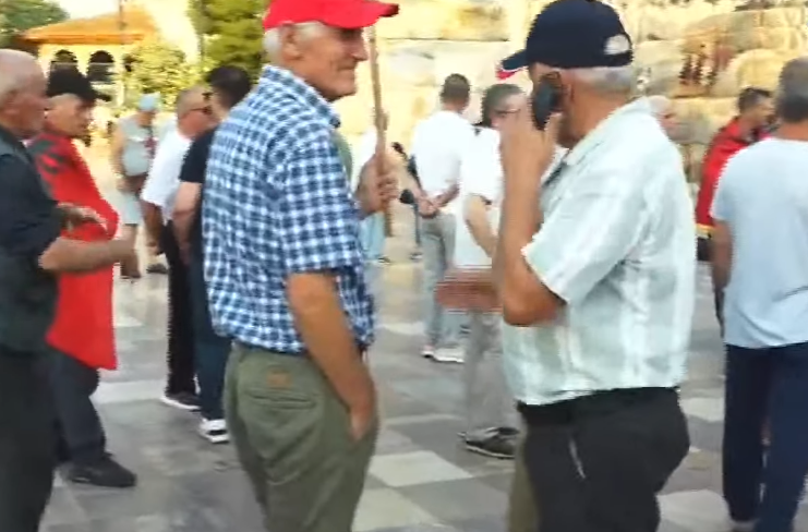 Dita e 26 të e protestës  nis grumbullimi i qytetarëve