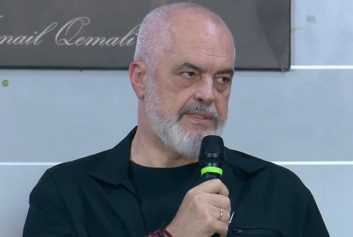  Zvërneci   Rama takon banorët  Në Shqipëri nëse shitet ose jo prona private  këtë e vendos pronari  jo qeveria