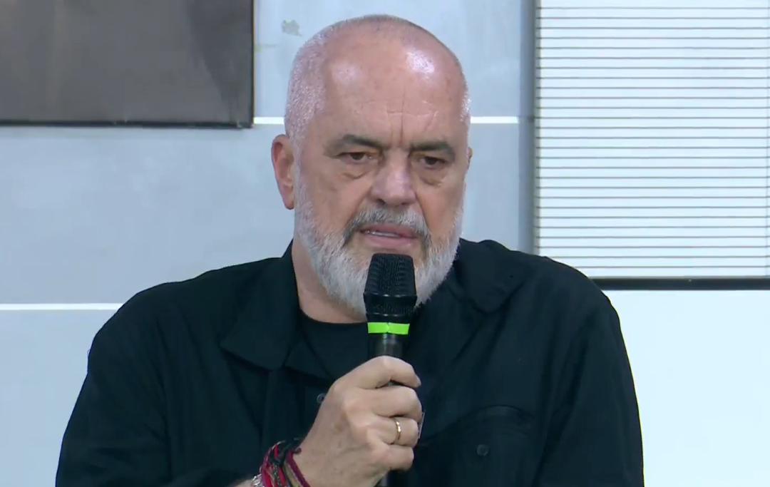 Rama me banorët e Zvërnecit  Butrintit i ka dalë pronari  e imagjinoni dot  Në Shqipëri është gjykata ajo që vendos për pronat  jo qeveria
