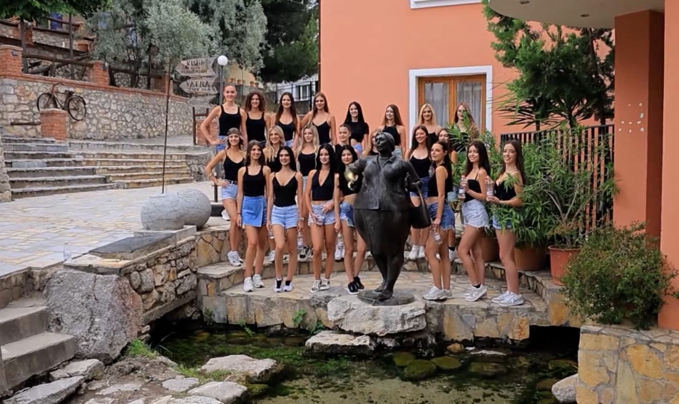 Nis  Miss Shqipëria 2026   ndiqeni LIVE në Vizion Plus