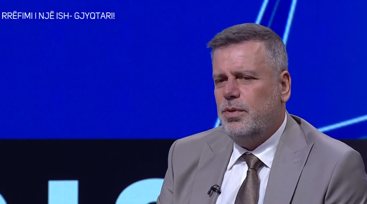 Protesta në Shqipëri  Malaj  E njëjtë si ajo e vitit  90 të  duhet të krijohet parti  në të kundërt s ka sukses