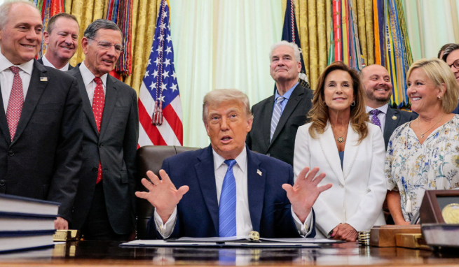 Trump paralajmëron Iranin: Do t’i sulmojmë shumë fort