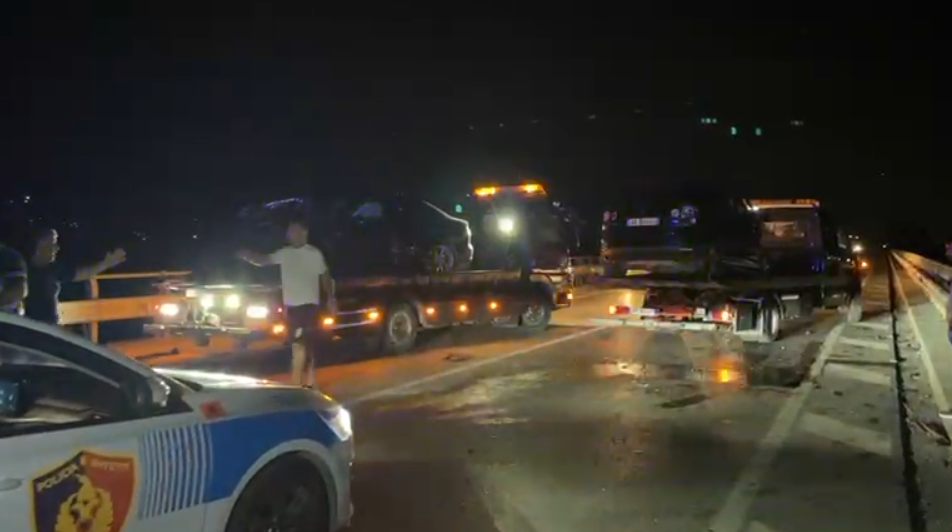 Aksident gjatë natës në aksin Lezhë Milot  katër të plagosur te Spitali i Traumës