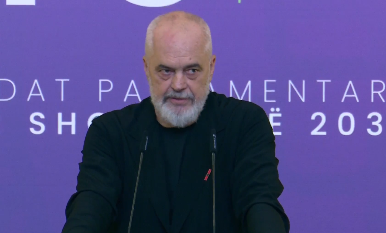 Rama kritikon të tijët në mbledhjen e PS  Kam parë që ka edhe në familjen tonë politike që duan një Shqipëri të re  sillni draftin