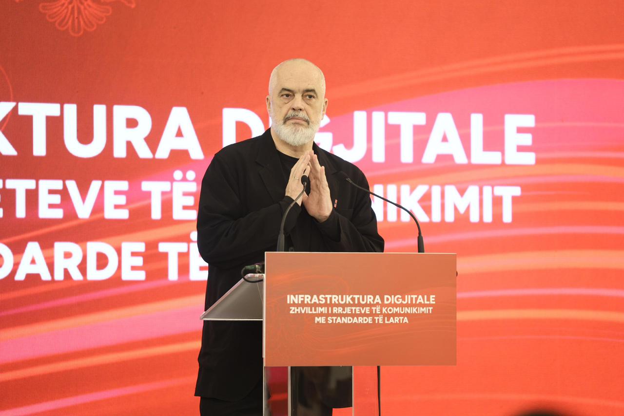  Janë bërë problem   Rama kritika kryebashkiakëve  Lënë detyrën dhe vijnë në Tiranë  Kjo duhet të marrë fund
