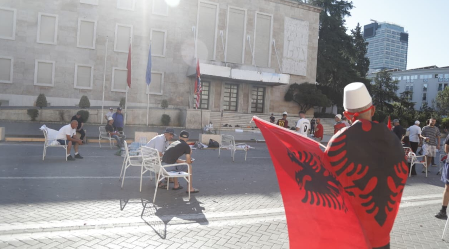 Protesta e 20 qershorit  e gdhinë para Kryeministrisë  policia procedon 9 persona