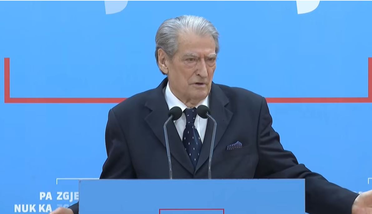 Berisha  Mbështesim çdo protestë  Kreu i PD kërkon hetim të plotë edhe për vrasjen e policit Enea Mekolli