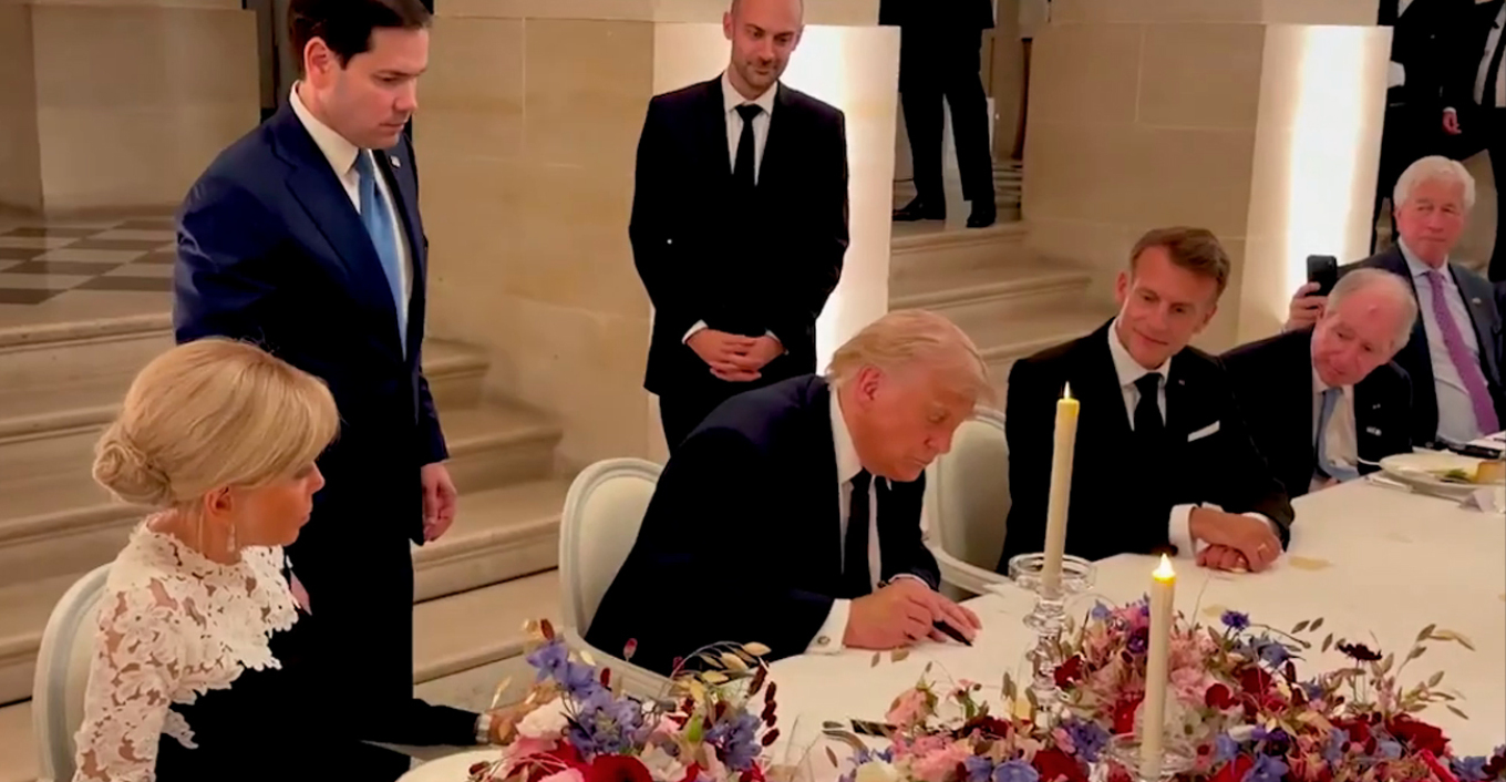 Trump dhe Pezeshkian nënshkruajnë marrëveshjen fillestare për t i dhënë fund luftës  bisedimet vazhdojnë në 60 ditët e ardhshme