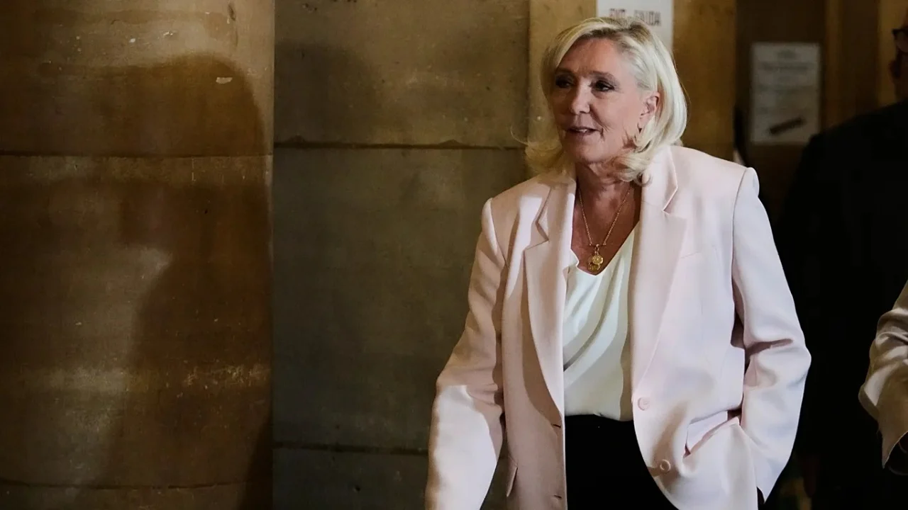Marine Le Pen shpallet fajtore  dënimi nuk e pengon nga kandidimi në Peresidencialet e vitit 2027