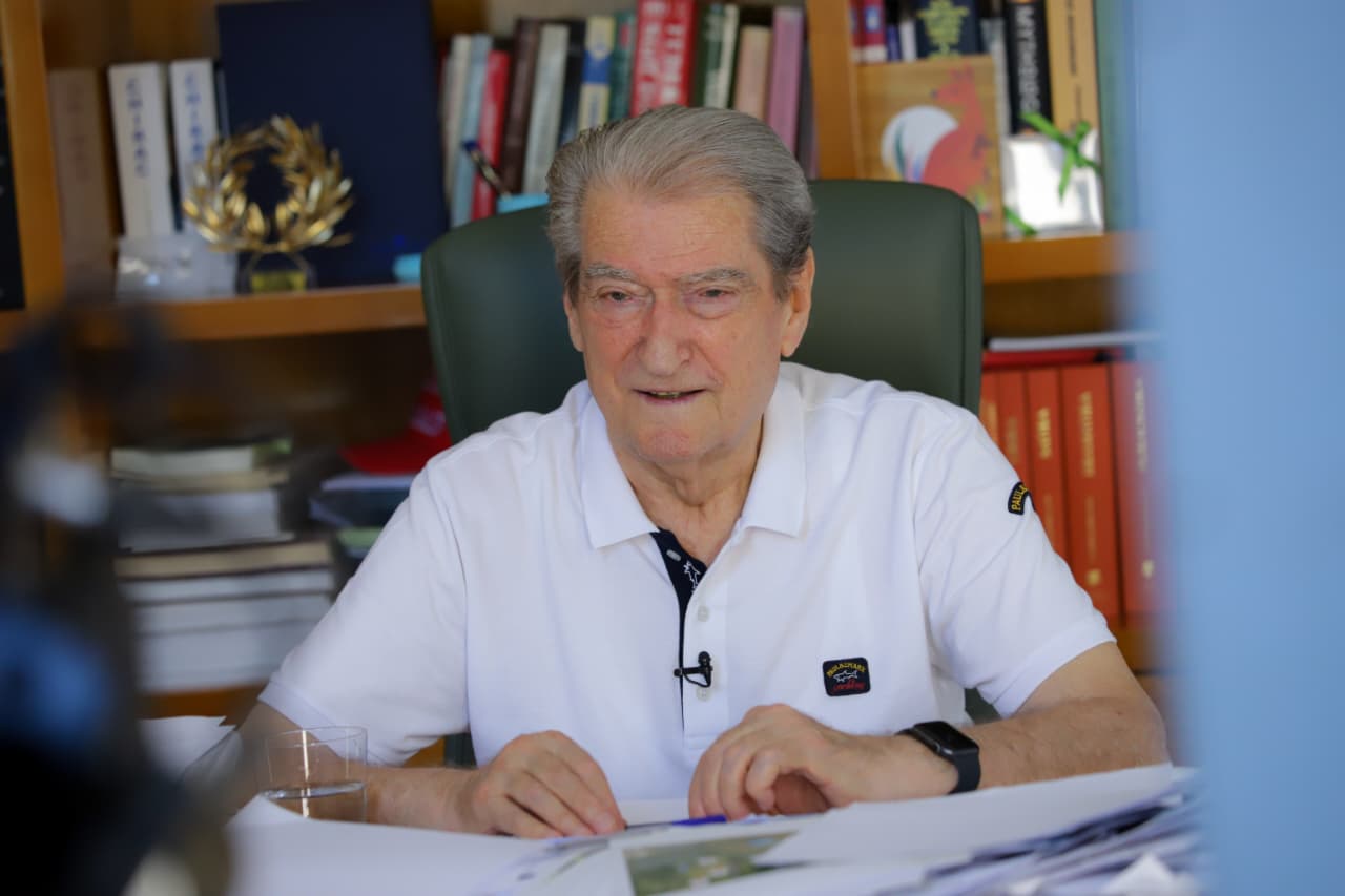 PD zgjodhi ekipin e ri drejtues  Berisha  Procesi më i thellë i ripërtëritjes së partisë që nga themelimi i saj