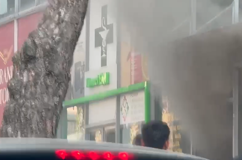 Përfshihet nga flakët një rrobaqepsi në Lezhë
