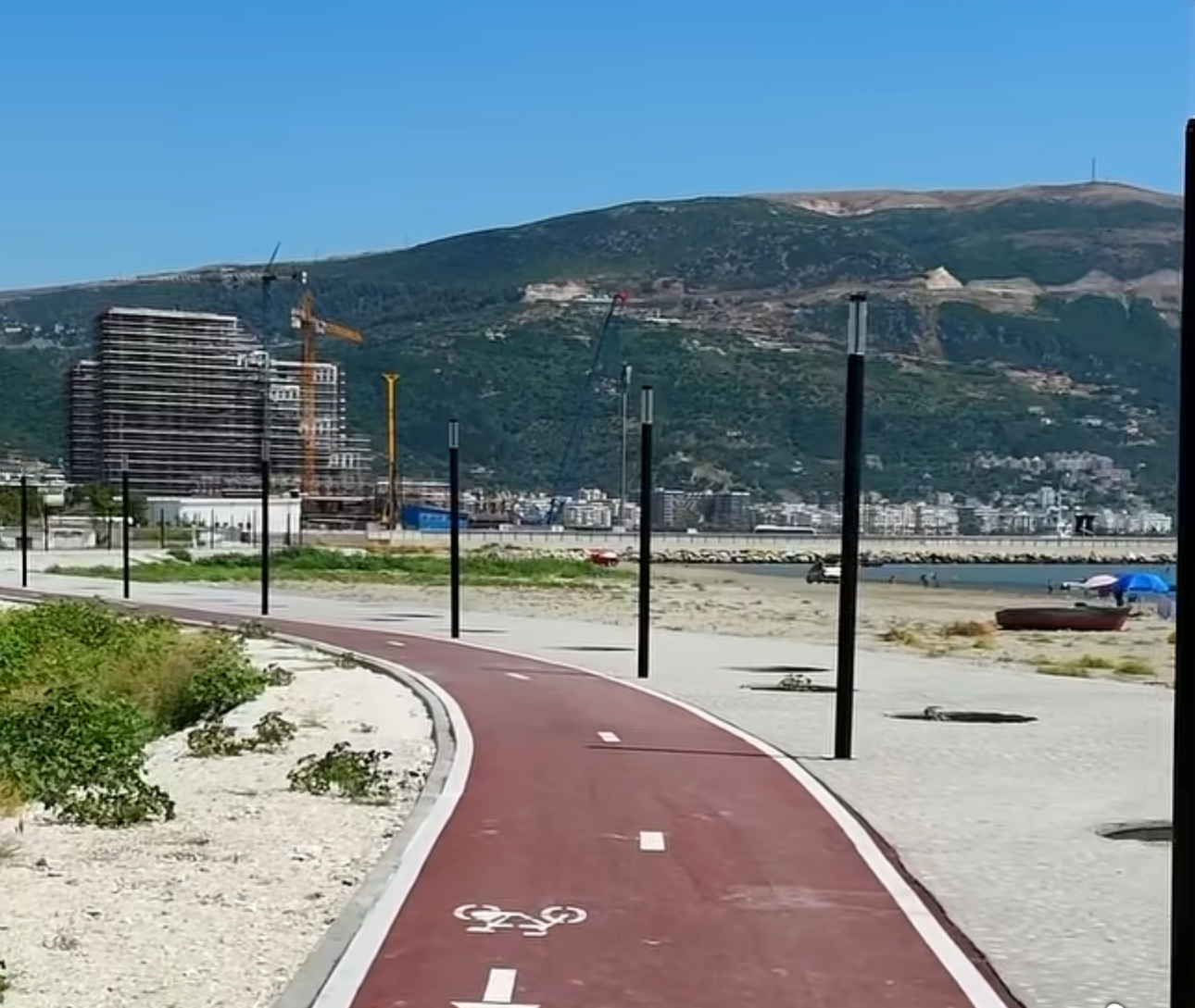 Rama publikon pamjet nga Lungomare 4  Punimet në Plazhin e Vjetër të Vlorës drejt përfundimit