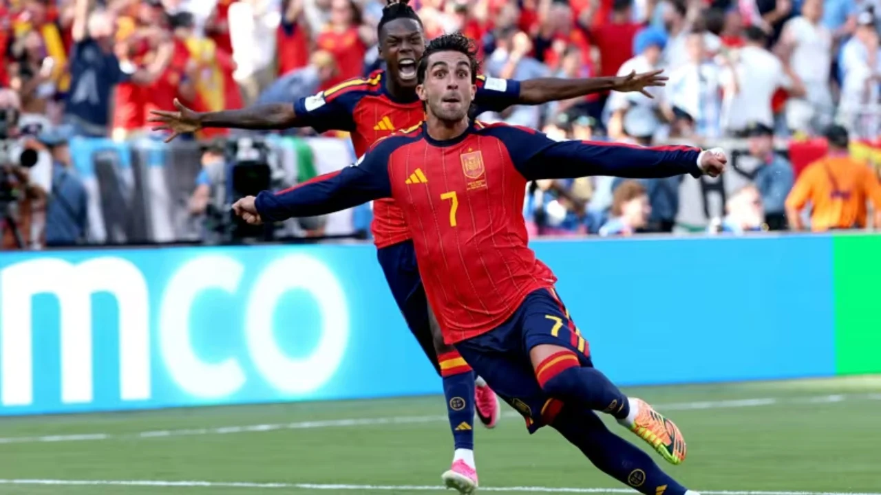 Ferran Torres vulos Botërorin  Spanja rrëzon Argjentinën dhe ngre trofeun