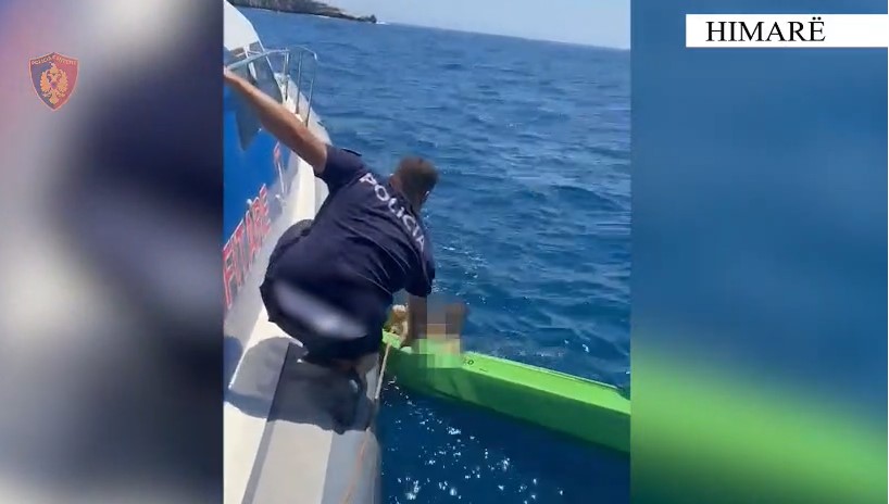 Policia Kufitare shpëton nga mbytja 9 turistë në Himarë dhe Ksamil