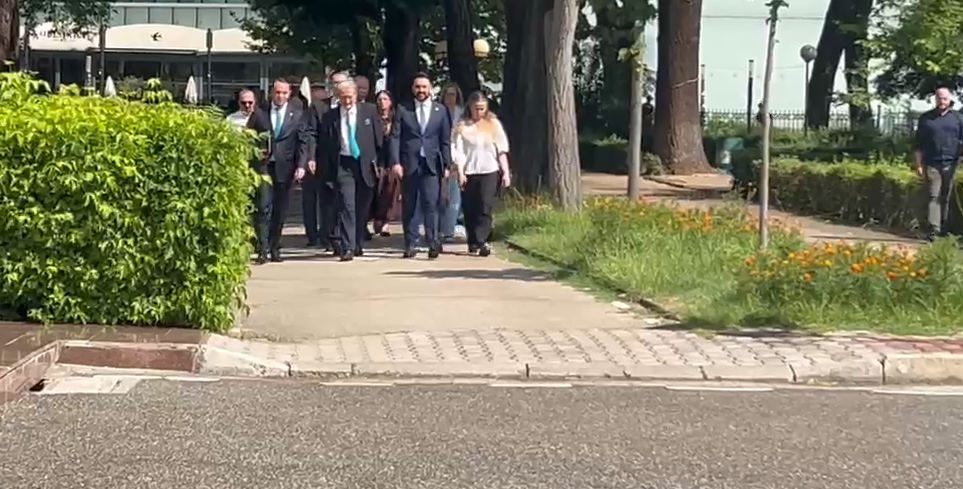 Berisha shmang përballjen me qytetarët  kreu i PD së para Kuvendit  Rama të deklarojë fundin e tij politik  kërkojmë shkrirjen e Parlamentit