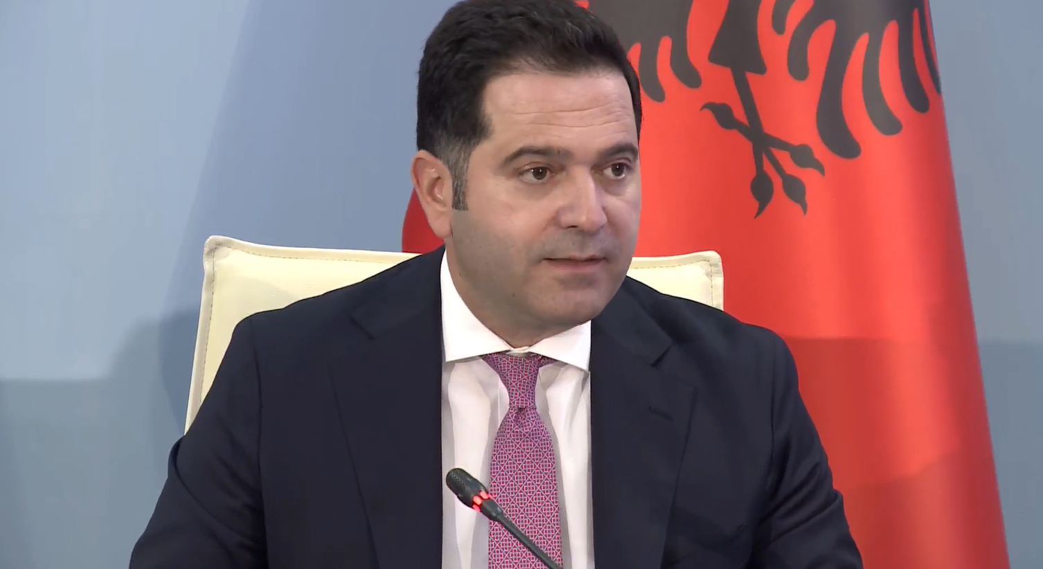 fermeret-marrin-rimbursimin-ministri-i-financave-tregon-se-kur-fillojne-kalimi-i-lekeve-ne-llogari
