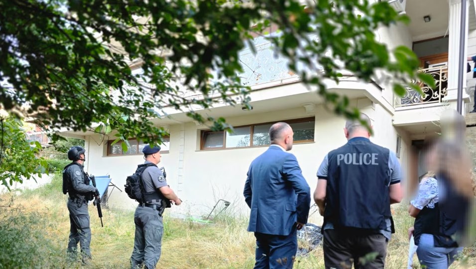 Kosova sekuestron asete në vlerë prej 1 milion eurosh të një rrjeti të trafikimit të drogës