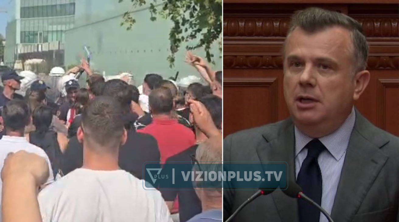  32 vite në detyrë  sot u gjakos   Balla publikon videon e policit të lënduar në protestë