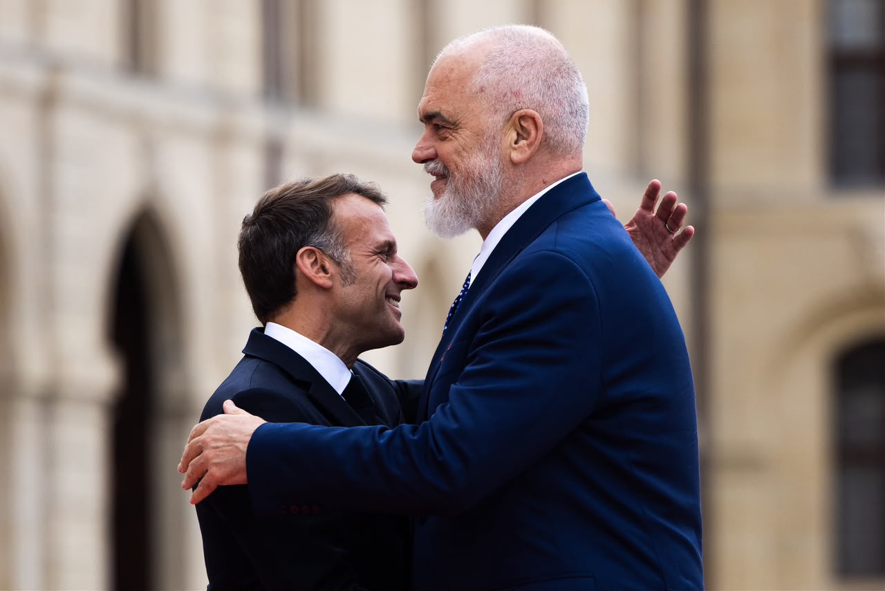 Samiti i Koalicionit të Vullnetmirëve për Ukrainën  Rama ndan pamjet nga takimi në Paris