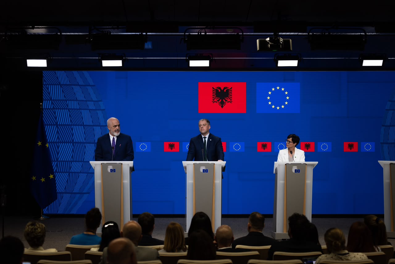 Shqipëria mbyll 3 kapitujt e parë  Rama  Nuk ka kthim pas  Kos  Tani edhe më shumë përkushtim për reformat