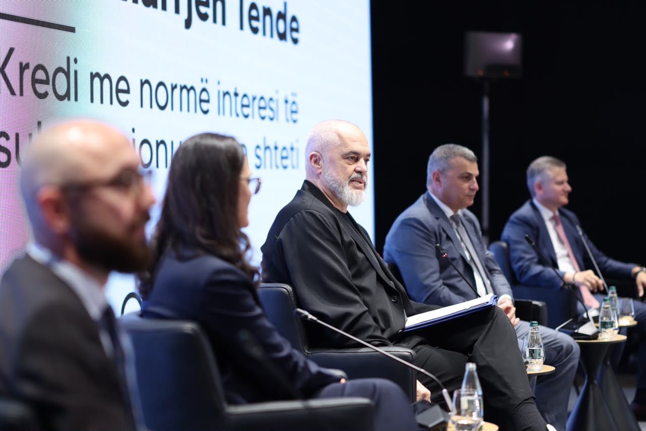  Rënia e euros vjen nga forcimi i lekut   Rama  Ekonomia shqiptare po performon pozitivisht  koha e krahut të lirë të punës ka përfunduar