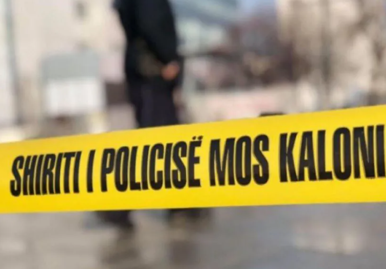 E rëndë në Kosovë  djali vret aksidentalisht babain në stan