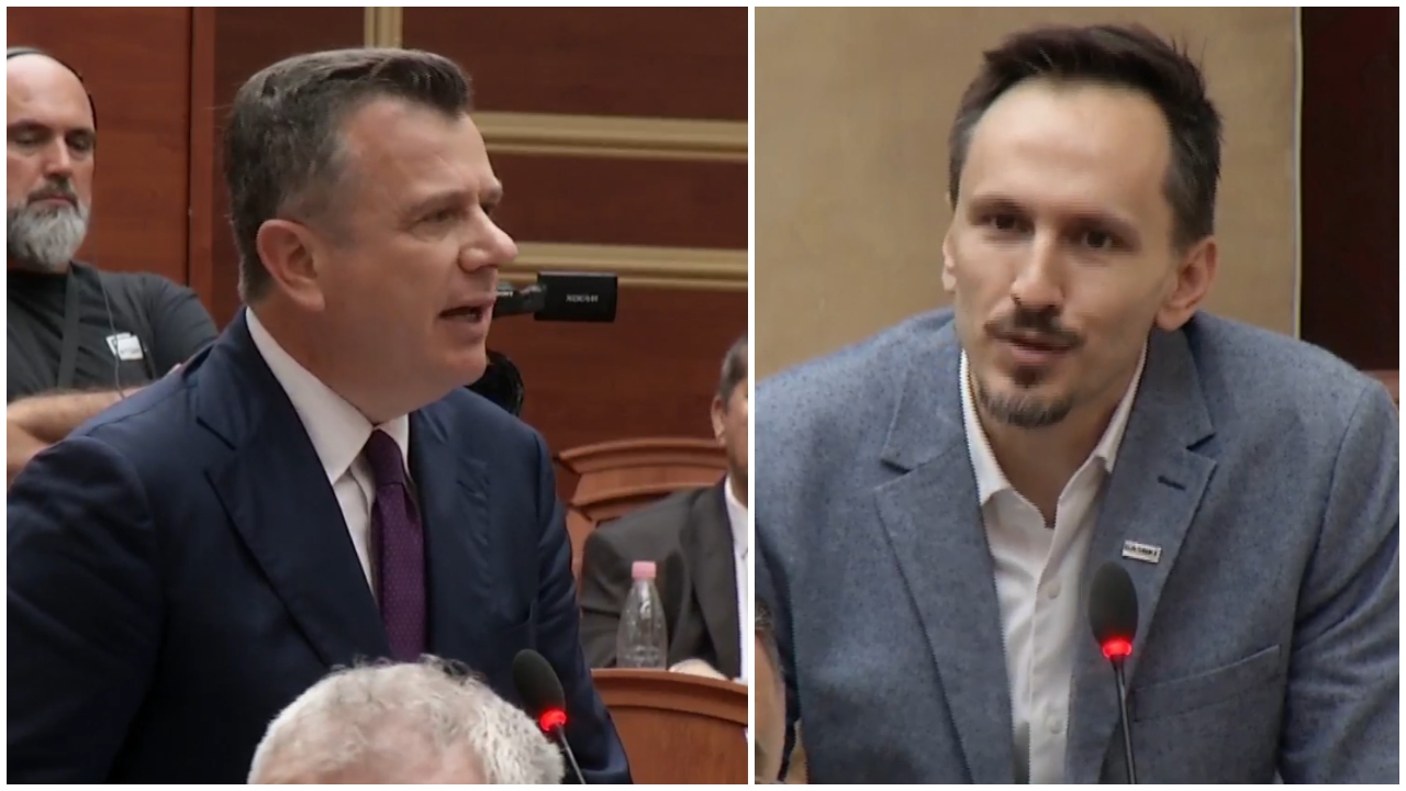  Protestat do t ju dalin në ballë   Muçi akuzon qeverinë  Balla  Më dukesh si miza te bishti i kalit  jemi gati të dialogojmë me flamingot