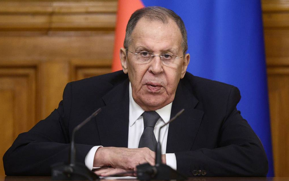 Tensionet SHBA Iran  Lavrov bisedë me homologun e Emirateve  kërkohet armëpushim