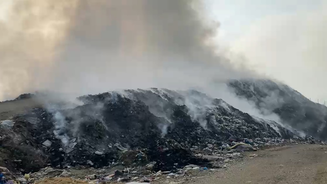 zjarr-masiv-ne-qafe-thane-izolohet-nga-zjarrfikesit-e-pogradecit-dyshohet-djegia-e-gomave