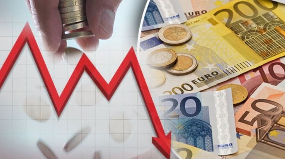 Euro vijon rënien  zbret në 92 lekë  zhvlerësimi i pandalshëm gjatë sezonit veror