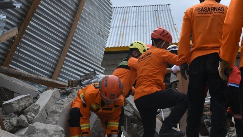 Mrekulli  84 vjeçarja gjendet e gjallë nën rrënojat e tërmetit pas tri ditësh