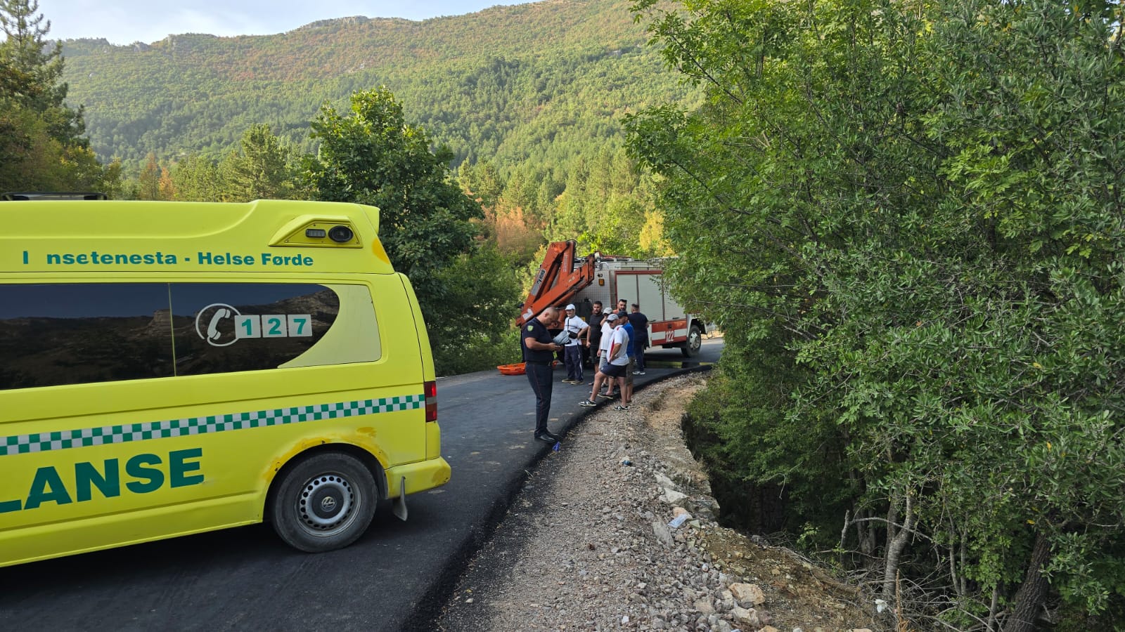 Makina bie në greminë në Kurbnesh të Mirditës  1 i vdekur dhe 2 të plagosur