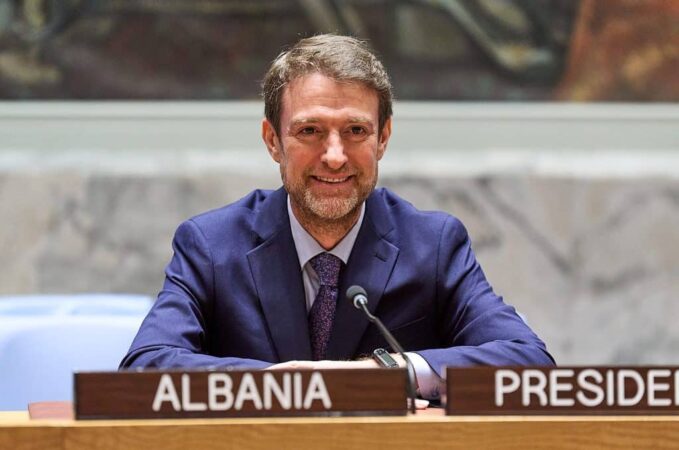 Ministri Hoxha  Shqipëria nuk është dhe nuk mund të jetë pjesë e skenarëve destabilizues në Malin e Zi