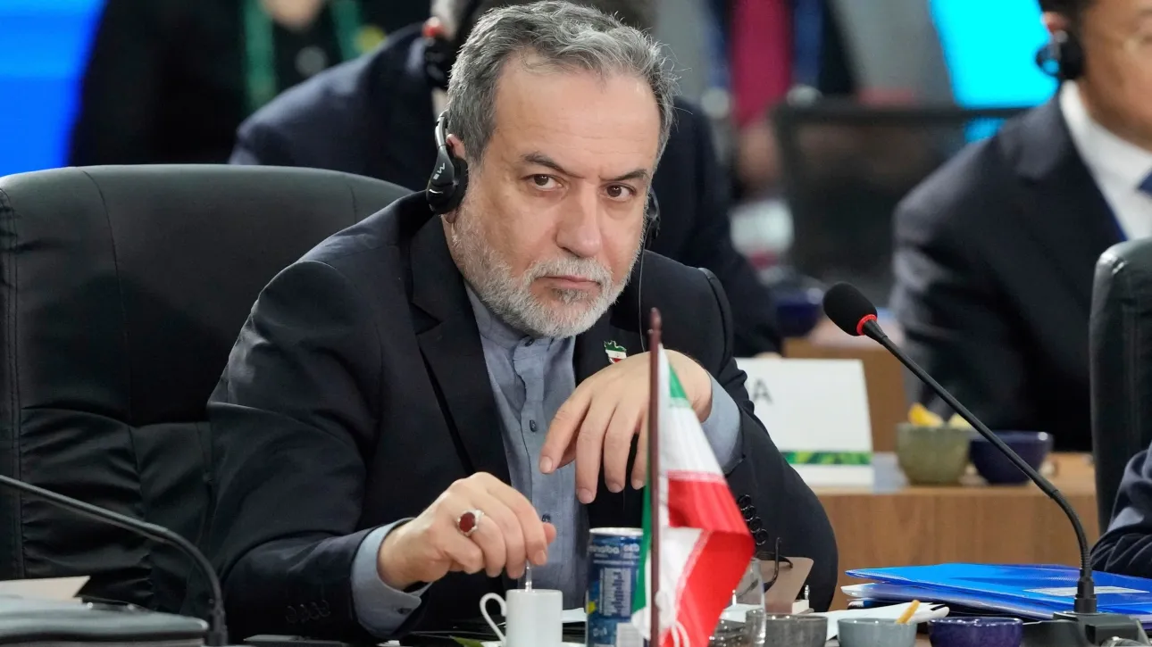 Ministri iranian sulmon Netanyahun   Gjarpri  që shtyu Trumpin në luftë me Iranin