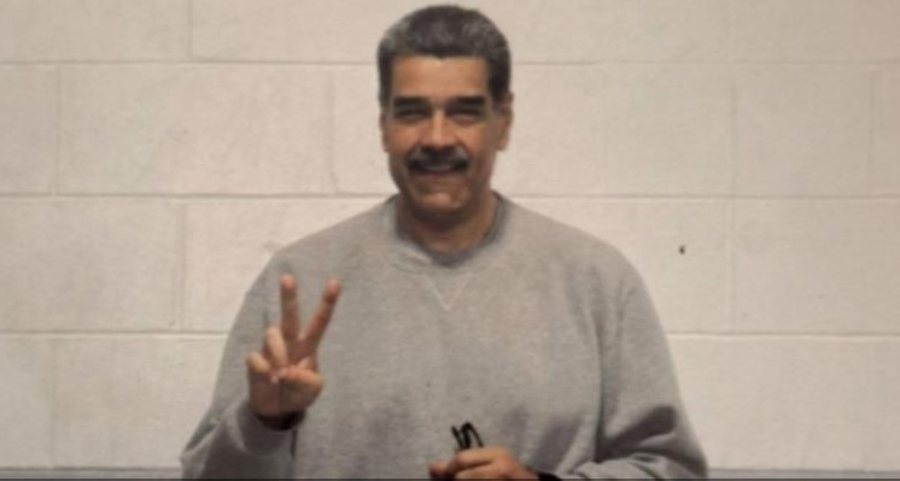 Maduro publikon foto nga burgu  Qëndrojmë të fortë  Venezuela do të rilindë