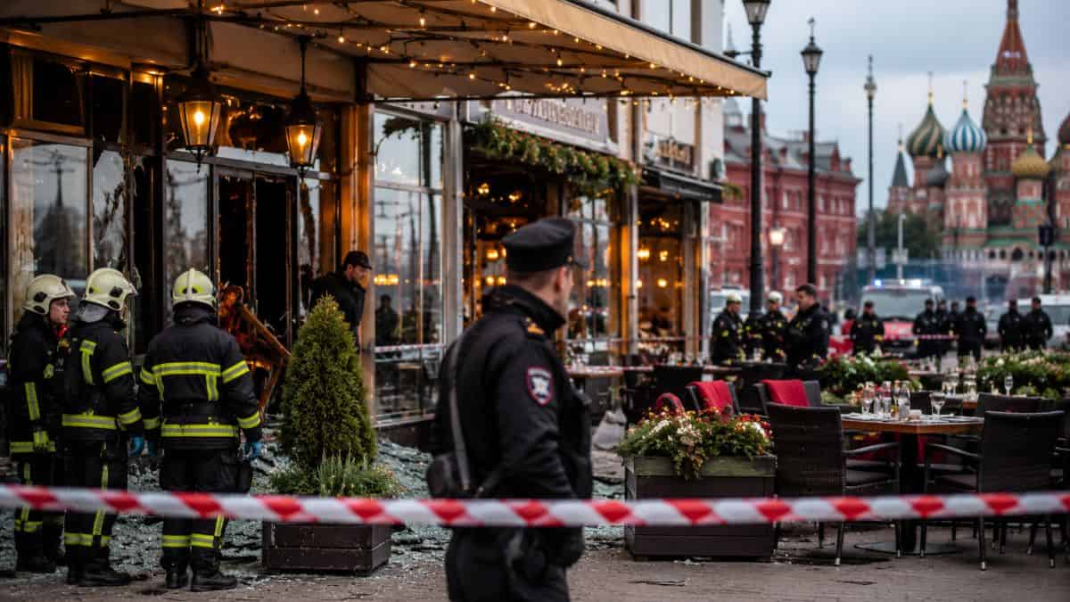 Sulmi në një restorant në Moskë  Rusia akuzon Ukrainën për shpërthimin ku humbën jetën pesë persona