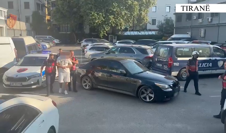 Ishte shpallur në kërkim nga Kosova për veprimtari në fushën e narkotikës  arrestohet në Rinas 32 vjeçari nga Kukësi
