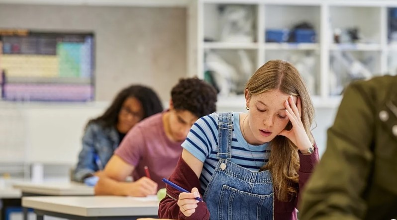 adoleshenteve-nuk-u-duhet-diete-dhe-ushtrime-per-te-pasur-sukses-ja-cfare-tregon-studimi-i-ri