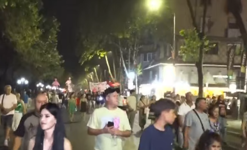 Përfundon dita e 70 të e protestës  nis marshimi në rrugë