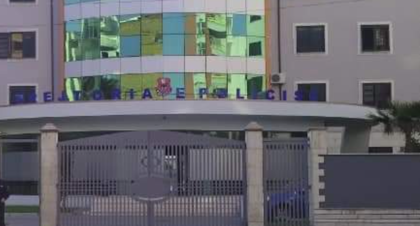 Sherr me thika mes burrit dhe gruas në Durrës  përfundojnë të plagosur në spital