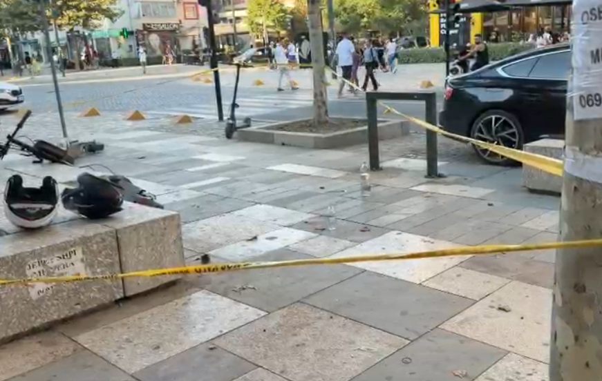 Dy skutera përplasen me njëri tjetrin në Vlorë  dy të plagosur