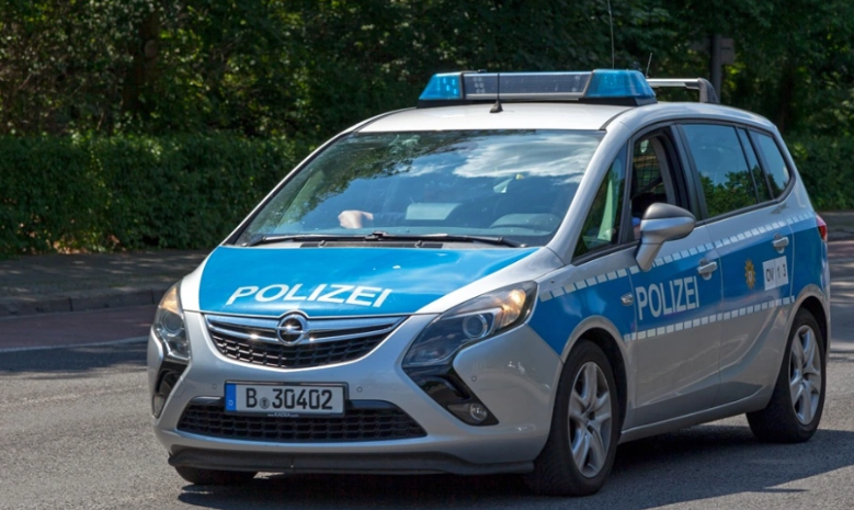 bomba-100-kg-e-luftes-se-dyte-boterore-nxirret-nga-kanali-evakuohen-mijera-banore