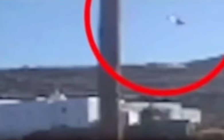 Dalin pamjet e frikshme nga tragjedia në Greqi  helikopteri rrotullohet në ajër para përplasjes fatale  VIDEO 