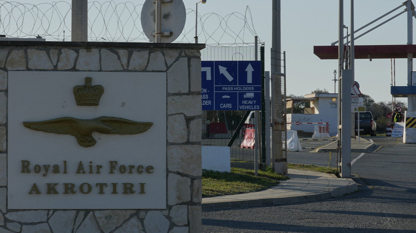 Irani mesazh Qipros  Nuk jeni në rrezik  për sa kohë që bazat britanike nuk përdoren kundër nesh