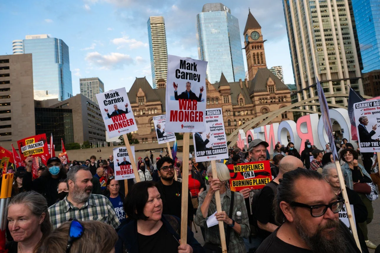 Protesta masive në Toronto  qytetarët kanadezë kundërshtojnë projektet e investimeve