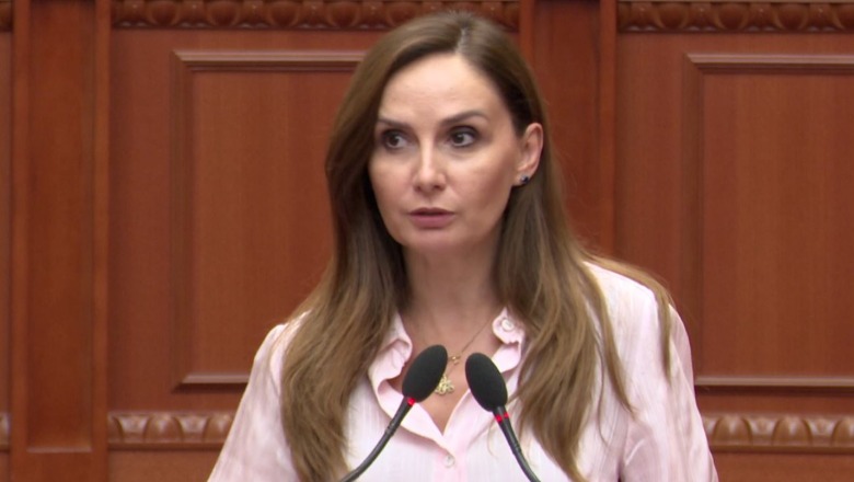 Tabaku  Shqiptarët nuk janë dakord me mënyrën si po qeveriset vendi