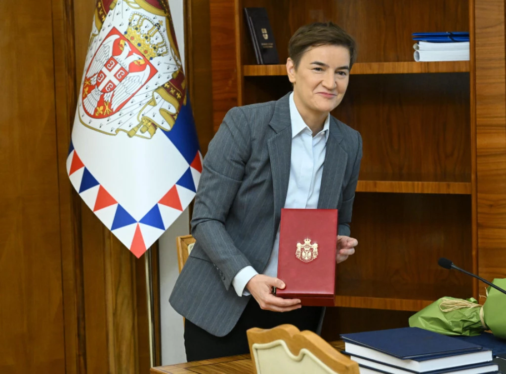 pas-doreheqjes-se-vucic-brnabic-merr-detyren-e-presidentes-zgjedhjet-e-reja-brenda-tre-muajve
