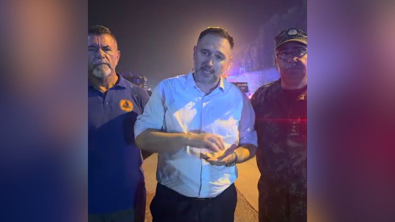 Zjarret në Levan të Fierit  Ministri Nufi në terren  Situata është nën kontroll 